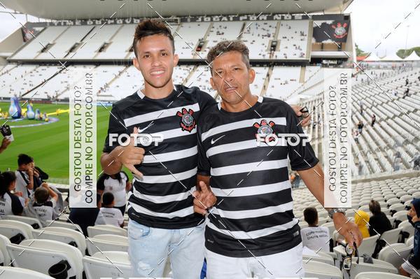 Buy your photos of the eventCorinthians X Fluminense - Brasileir�o on Fotop