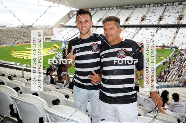 Buy your photos of the eventCorinthians X Fluminense - Brasileir�o on Fotop