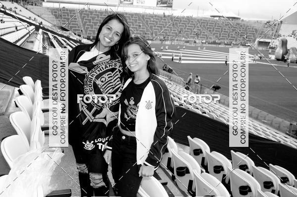 Buy your photos of the eventCorinthians X Fluminense - Brasileir�o on Fotop