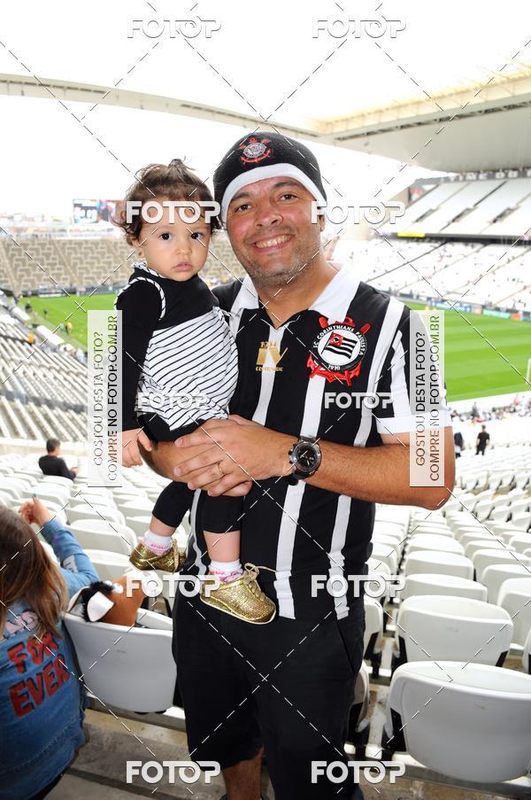 Buy your photos of the eventCorinthians X Fluminense - Brasileir�o on Fotop