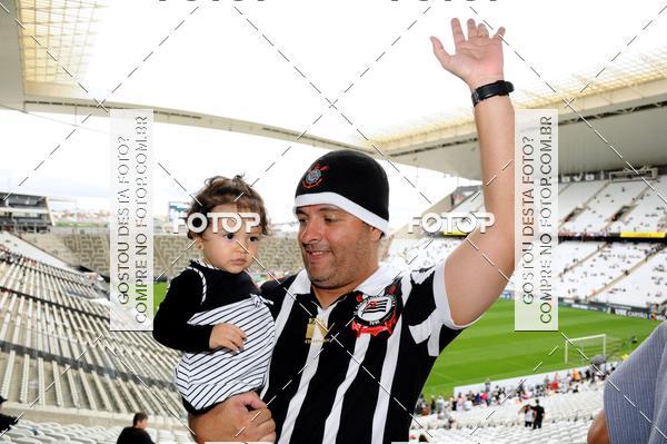 Buy your photos of the eventCorinthians X Fluminense - Brasileir�o on Fotop