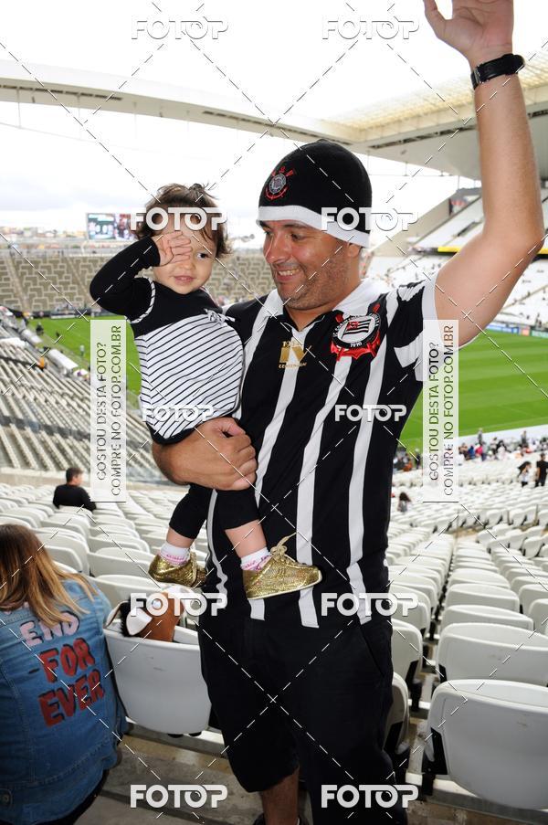 Buy your photos of the eventCorinthians X Fluminense - Brasileir�o on Fotop