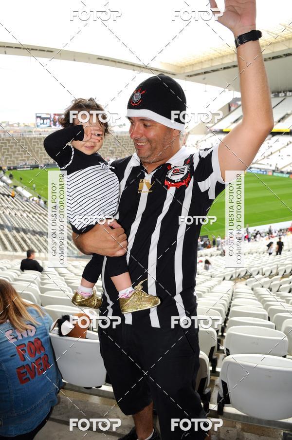Buy your photos of the eventCorinthians X Fluminense - Brasileir�o on Fotop