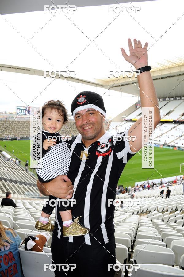 Buy your photos of the eventCorinthians X Fluminense - Brasileir�o on Fotop