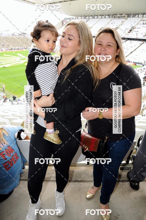 Buy your photos of the eventCorinthians X Fluminense - Brasileir�o on Fotop