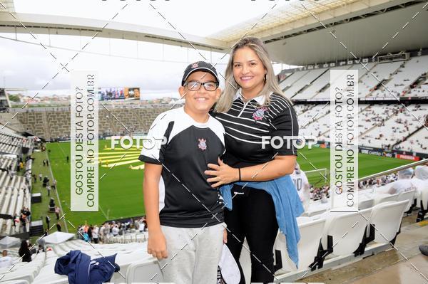 Buy your photos of the eventCorinthians X Fluminense - Brasileir�o on Fotop
