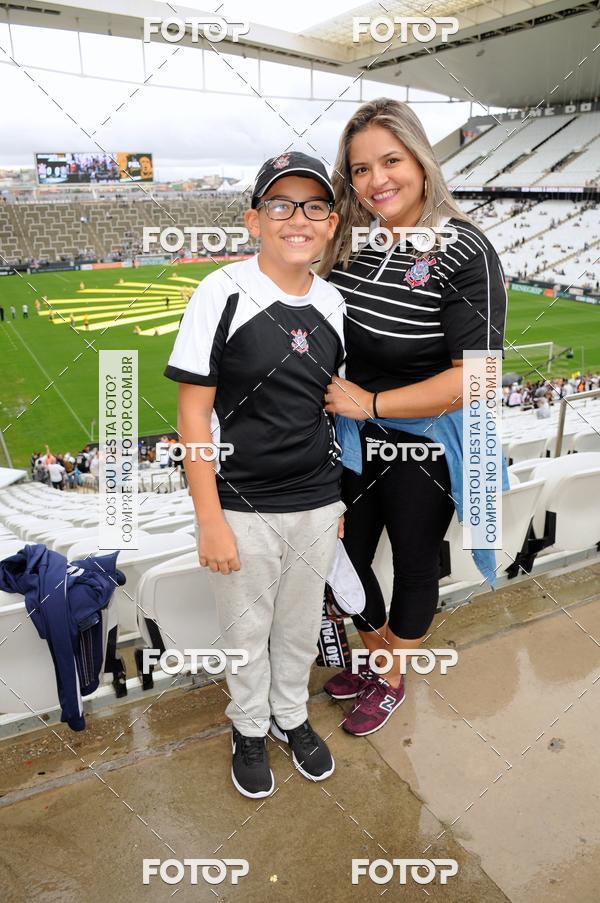 Buy your photos of the eventCorinthians X Fluminense - Brasileir�o on Fotop