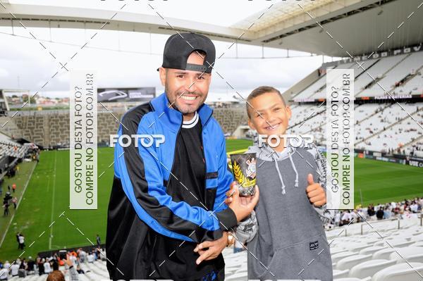 Buy your photos of the eventCorinthians X Fluminense - Brasileir�o on Fotop