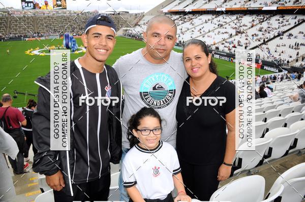 Buy your photos of the eventCorinthians X Fluminense - Brasileir�o on Fotop