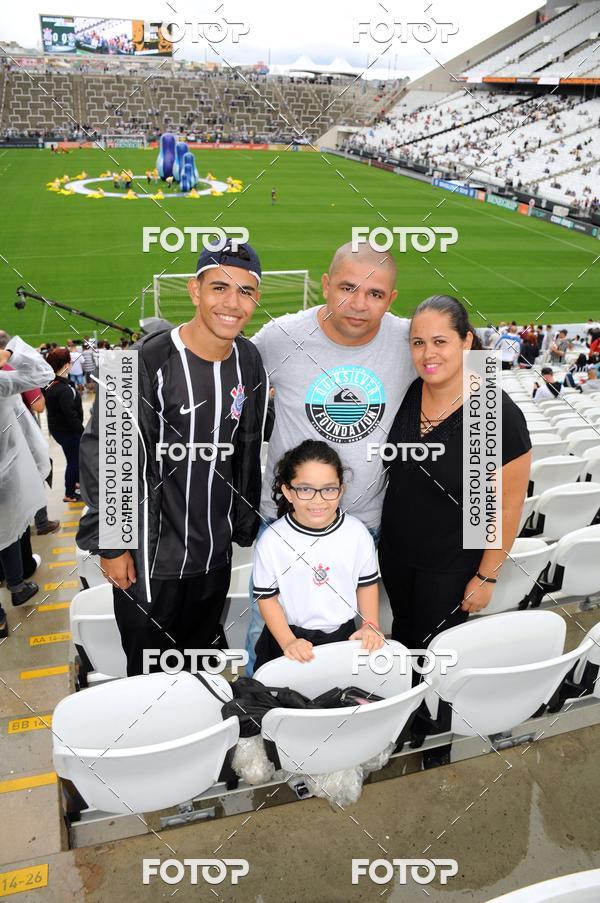 Buy your photos of the eventCorinthians X Fluminense - Brasileir�o on Fotop