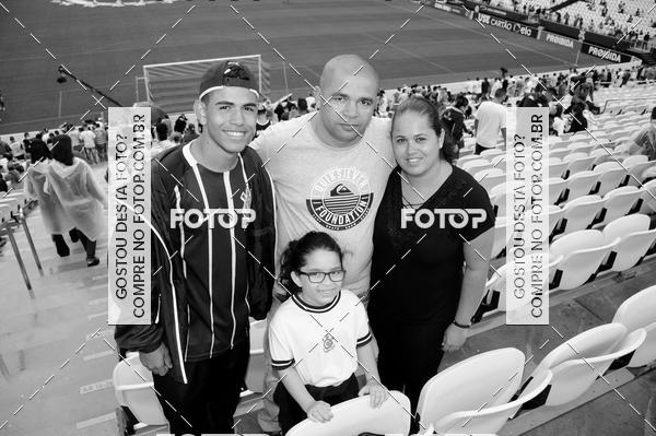 Buy your photos of the eventCorinthians X Fluminense - Brasileir�o on Fotop