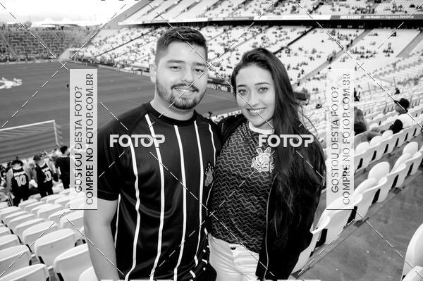 Buy your photos of the eventCorinthians X Fluminense - Brasileir�o on Fotop