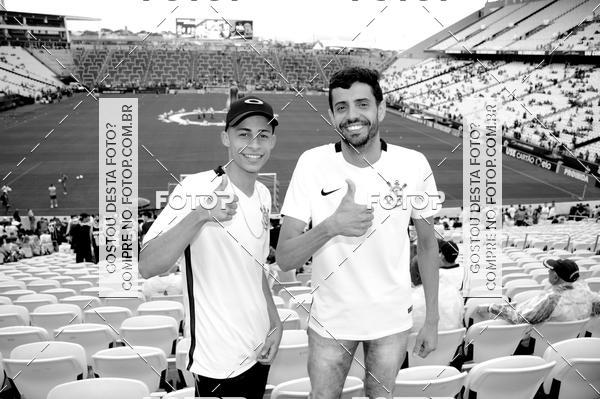 Buy your photos of the eventCorinthians X Fluminense - Brasileir�o on Fotop