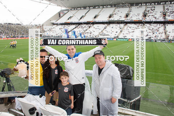 Buy your photos of the eventCorinthians X Fluminense - Brasileir�o on Fotop