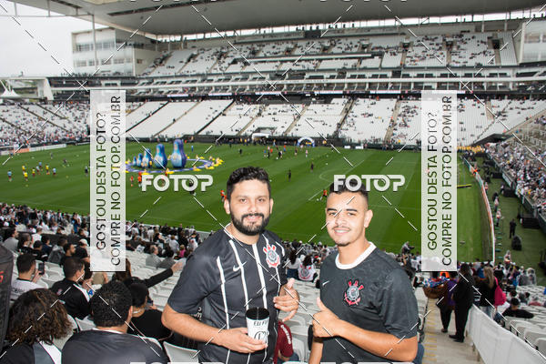 Buy your photos of the eventCorinthians X Fluminense - Brasileir�o on Fotop
