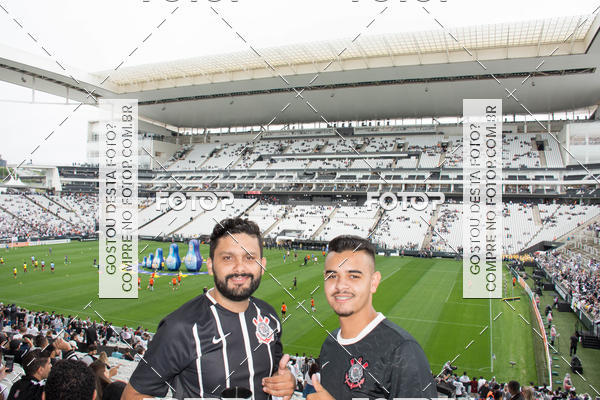 Buy your photos of the eventCorinthians X Fluminense - Brasileir�o on Fotop