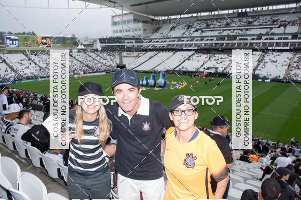 Buy your photos of the eventCorinthians X Fluminense - Brasileir�o on Fotop