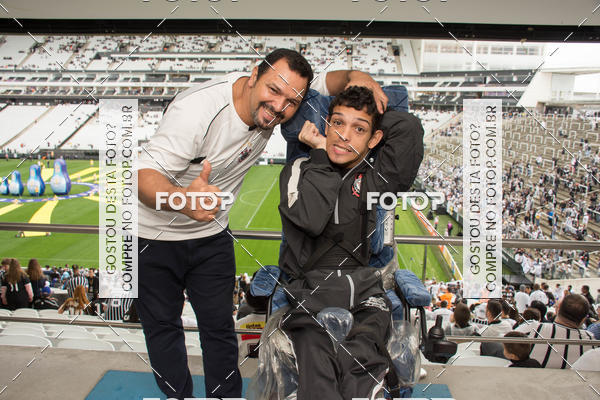 Buy your photos of the eventCorinthians X Fluminense - Brasileir�o on Fotop