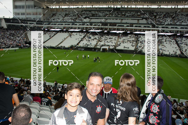 Buy your photos of the eventCorinthians X Fluminense - Brasileir�o on Fotop