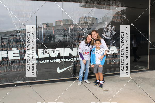 Buy your photos of the eventCorinthians X Fluminense - Brasileir�o on Fotop