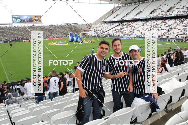 Buy your photos of the eventCorinthians X Fluminense - Brasileir�o on Fotop