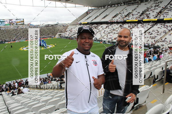 Buy your photos of the eventCorinthians X Fluminense - Brasileir�o on Fotop