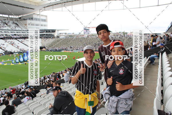 Buy your photos of the eventCorinthians X Fluminense - Brasileir�o on Fotop