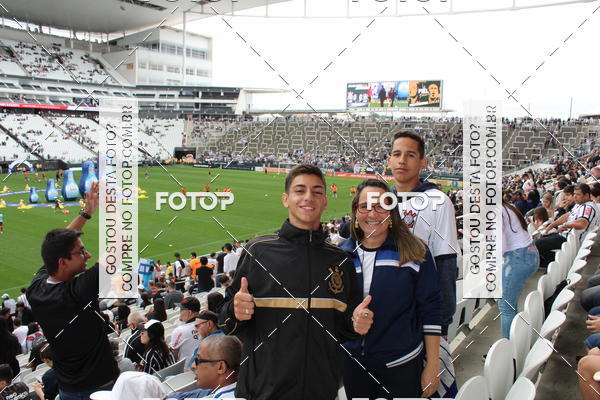 Buy your photos of the eventCorinthians X Fluminense - Brasileir�o on Fotop