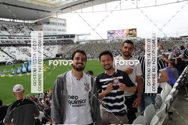 Buy your photos of the eventCorinthians X Fluminense - Brasileir�o on Fotop