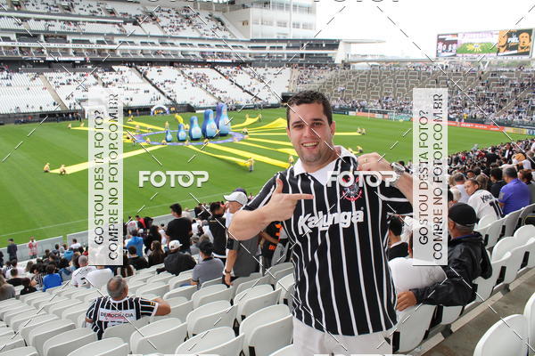 Buy your photos of the eventCorinthians X Fluminense - Brasileir�o on Fotop