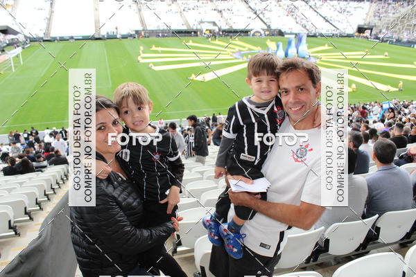 Buy your photos of the eventCorinthians X Fluminense - Brasileir�o on Fotop