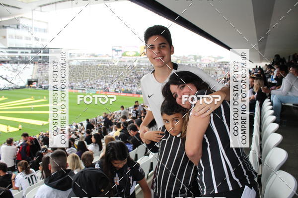 Buy your photos of the eventCorinthians X Fluminense - Brasileir�o on Fotop