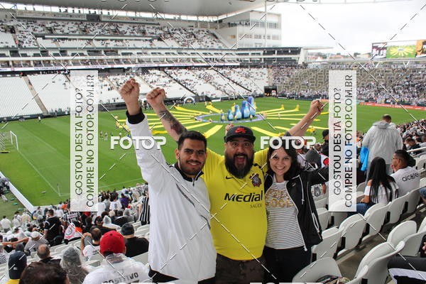 Buy your photos of the eventCorinthians X Fluminense - Brasileir�o on Fotop
