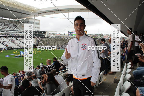 Buy your photos of the eventCorinthians X Fluminense - Brasileir�o on Fotop