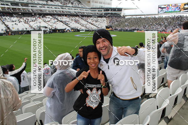 Buy your photos of the eventCorinthians X Fluminense - Brasileir�o on Fotop
