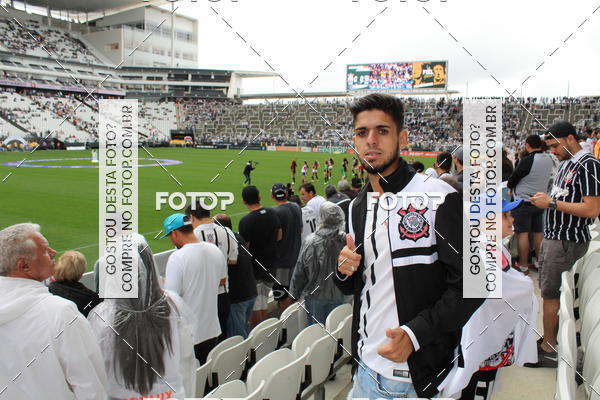 Buy your photos of the eventCorinthians X Fluminense - Brasileir�o on Fotop