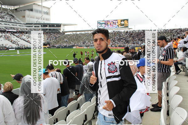 Buy your photos of the eventCorinthians X Fluminense - Brasileir�o on Fotop