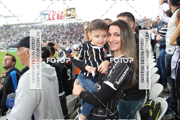 Buy your photos of the eventCorinthians X Fluminense - Brasileir�o on Fotop