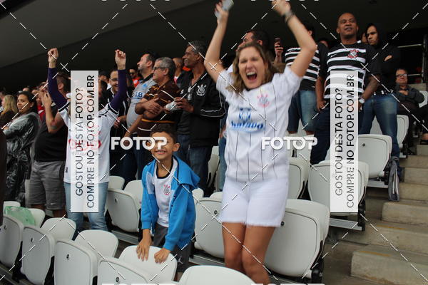 Buy your photos of the eventCorinthians X Fluminense - Brasileir�o on Fotop