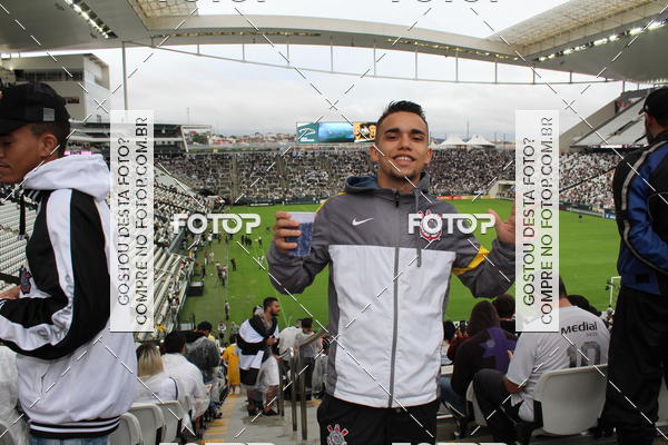 Buy your photos of the eventCorinthians X Fluminense - Brasileir�o on Fotop