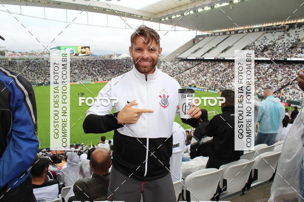 Buy your photos of the eventCorinthians X Fluminense - Brasileir�o on Fotop