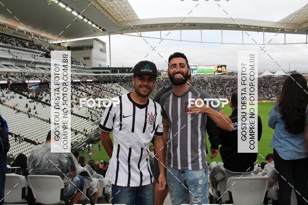Buy your photos of the eventCorinthians X Fluminense - Brasileir�o on Fotop