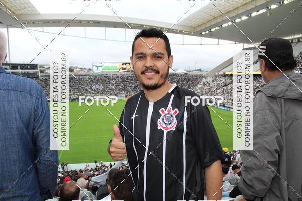 Buy your photos of the eventCorinthians X Fluminense - Brasileir�o on Fotop