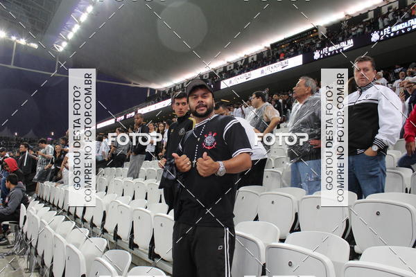 Buy your photos of the eventCorinthians X Fluminense - Brasileir�o on Fotop