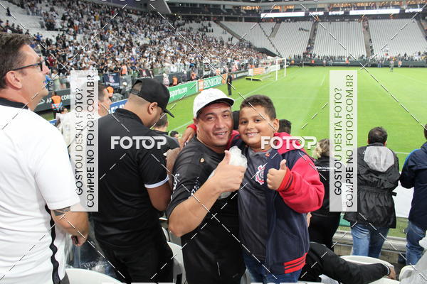 Buy your photos of the eventCorinthians X Fluminense - Brasileir�o on Fotop