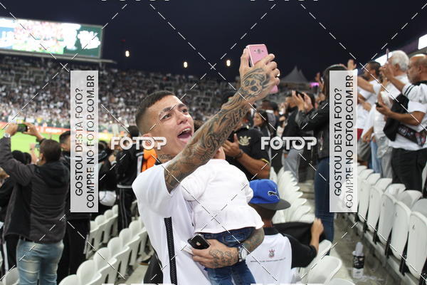 Buy your photos of the eventCorinthians X Fluminense - Brasileir�o on Fotop