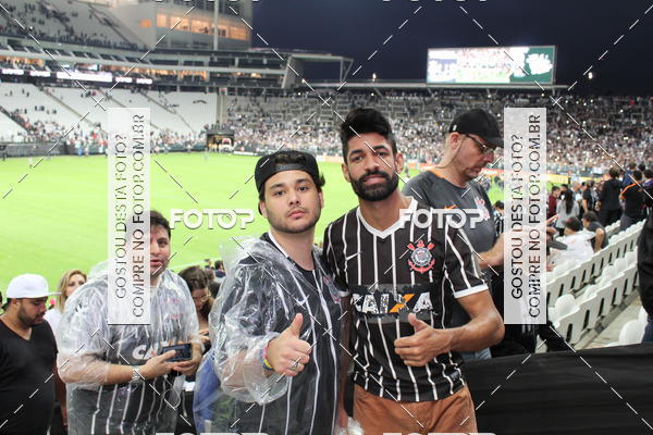 Buy your photos of the eventCorinthians X Fluminense - Brasileir�o on Fotop