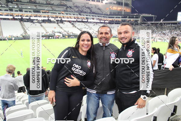 Buy your photos of the eventCorinthians X Fluminense - Brasileir�o on Fotop