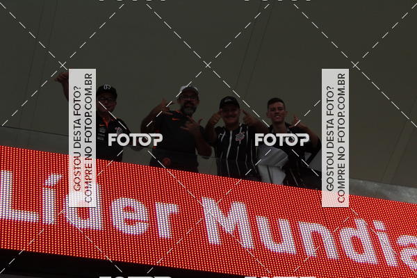 Buy your photos of the eventCorinthians X Fluminense - Brasileir�o on Fotop