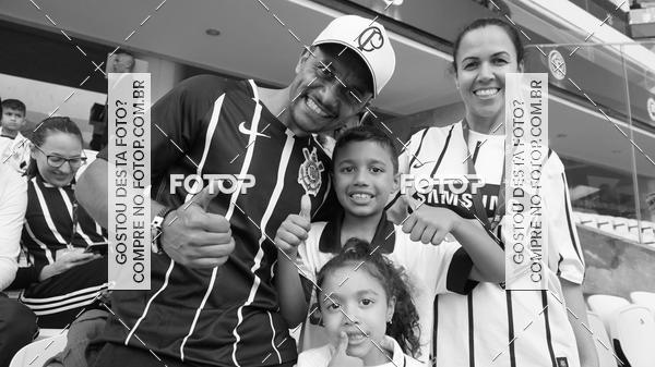 Buy your photos of the eventCorinthians X Fluminense - Brasileir�o on Fotop